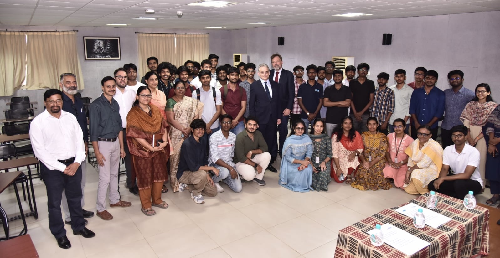 81B603BE-1E52-4EDC-917F-6036F164239D_1_201_a